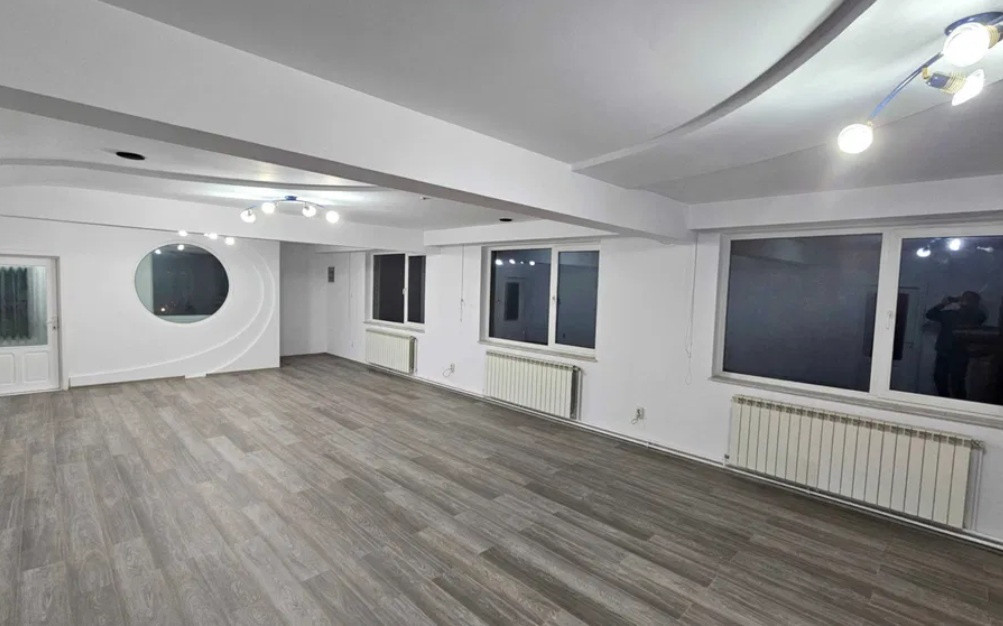 Trocadero - Coiciu , imobil IDEAL BIROURI,  92 mp., etaj 1