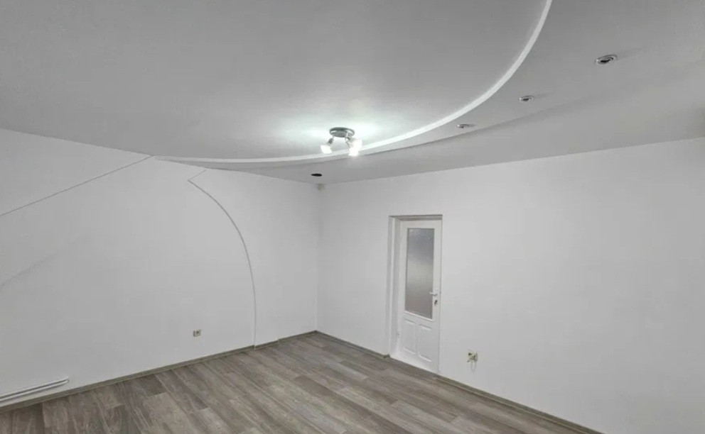 Trocadero - Coiciu , imobil IDEAL BIROURI,  92 mp., etaj 1