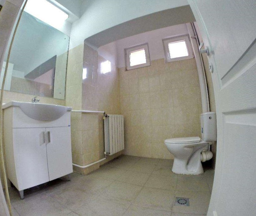 Trocadero - Coiciu , imobil IDEAL BIROURI,  92 mp., etaj 1