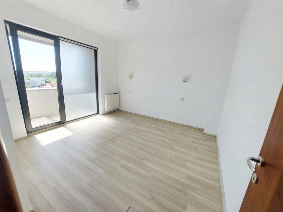 Bd. MAMAIA, spatiu BIROURI, 103 mp.