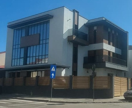 Trocadero, S+P+2 ideal CLINICA/REPREZENTANTA/BIROURI