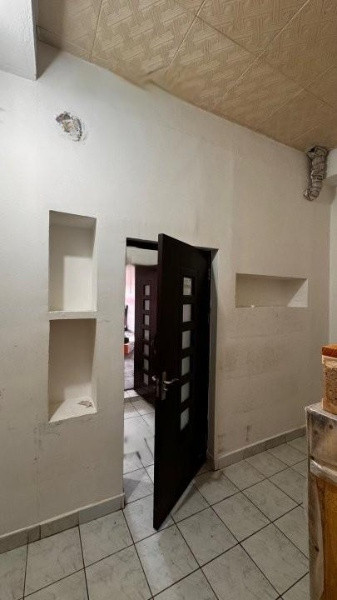 Coiciu - Kamsas, spatiu comercial, 100 mp., zona traficata intens