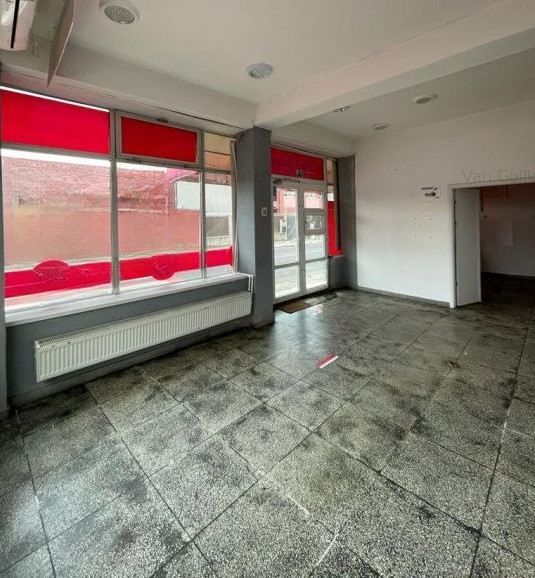 Coiciu - Kamsas, spatiu comercial, 100 mp., zona traficata intens