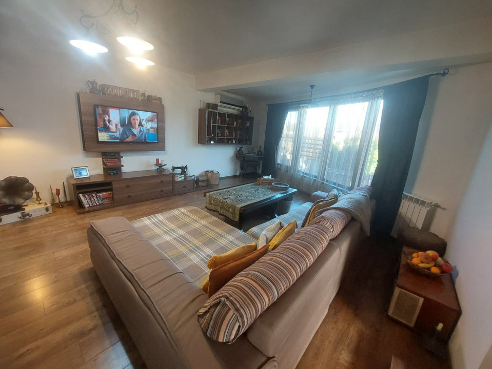 Casă elegantă cu 4 camere și curte generoasă – Poiana (Ovidiu)