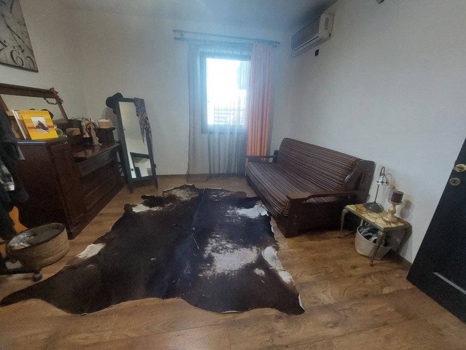 Casă elegantă cu 4 camere și curte generoasă – Poiana (Ovidiu)