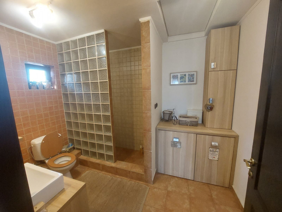 Casă elegantă cu 4 camere și curte generoasă – Poiana (Ovidiu)
