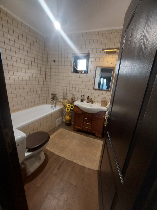 Casă elegantă cu 4 camere și curte generoasă – Poiana (Ovidiu)