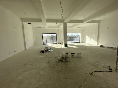 Palazu Mare, spatiu comercial, 325 mp., pretabil diverse activitati