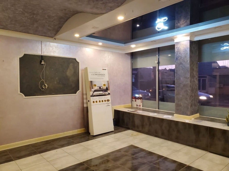 Ultracentral , spatiu comercial din constructie, 61 mp.