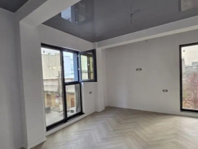 Bd. Mamaia, spatiu IDEAL BIROURI, 170 mp.