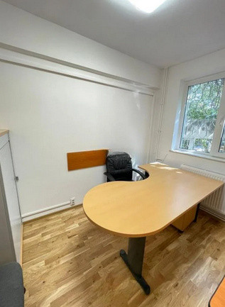 Cazino - Hotel Palace, spatiu ideal birouri, 90 mp., 5 camere.