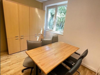 Cazino - Hotel Palace, spatiu ideal birouri, 90 mp., 5 camere.