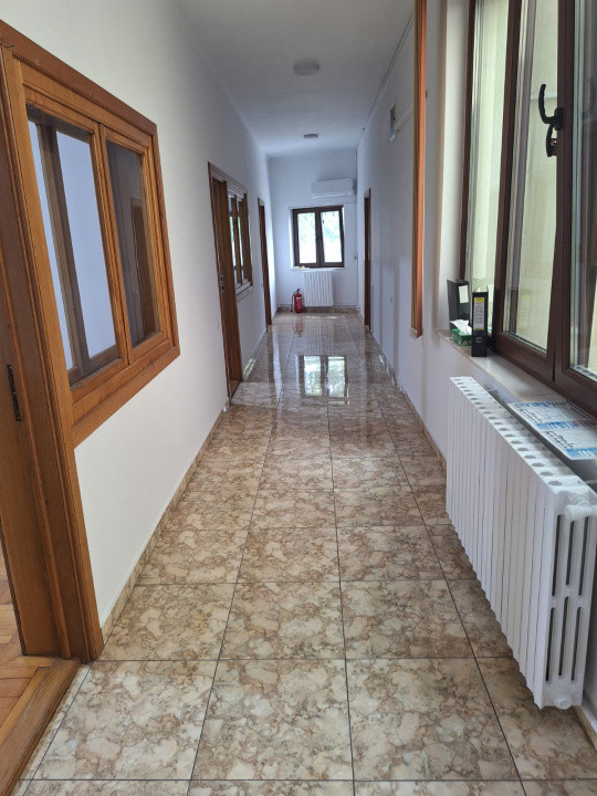 Bd. Mamaia - ANAF, spatiu IDEAL BIROURI, 168 mp.