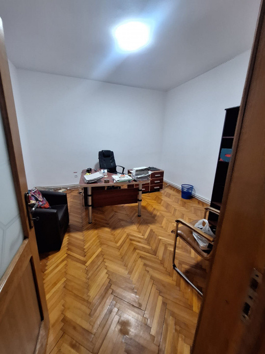 Bd. Mamaia - ANAF, spatiu IDEAL BIROURI, 168 mp.