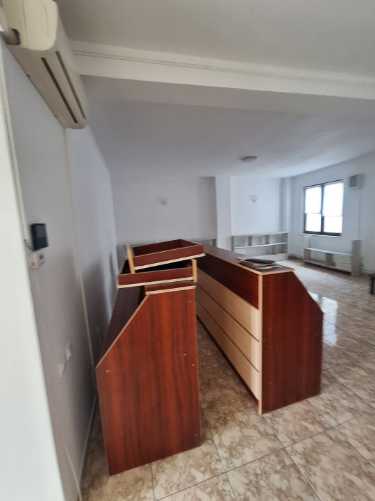 Bd. Mamaia - ANAF, spatiu IDEAL BIROURI, 168 mp.