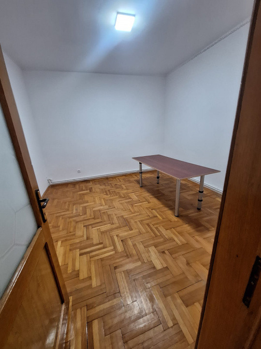 Bd. Mamaia - ANAF, spatiu IDEAL BIROURI, 168 mp.