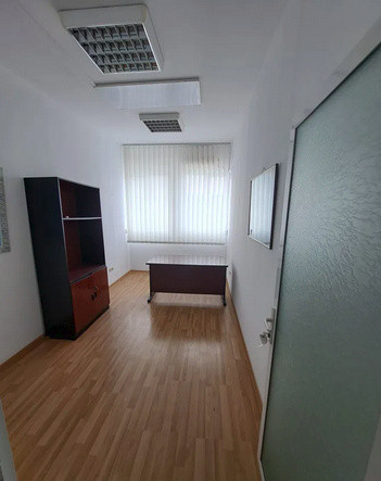 Zona Industriala, imobil birouri, P+1