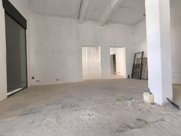 Ultracentral, spatiu comercial, 330 mp.