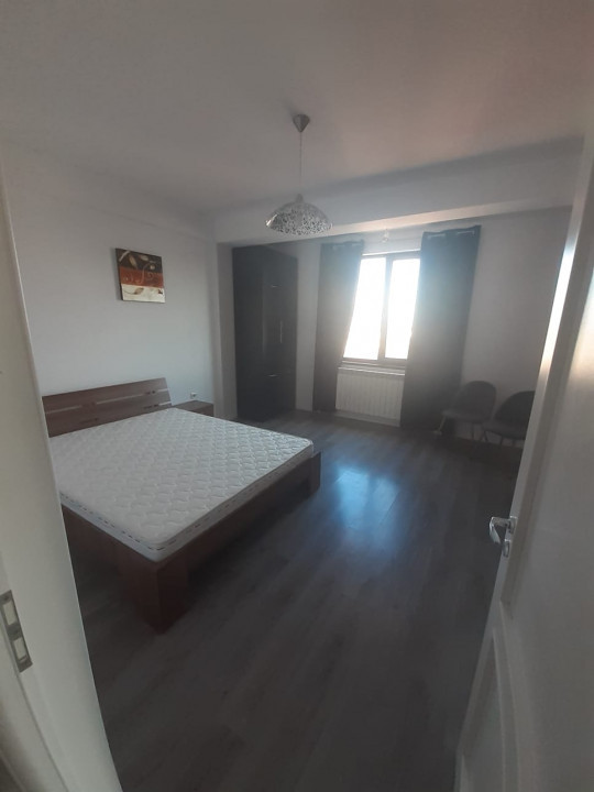 Delfinariu, spatiu birouri, 3 camere, 95 mp.