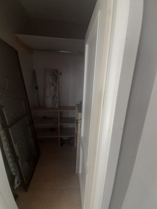 Delfinariu, spatiu birouri, 3 camere, 95 mp.