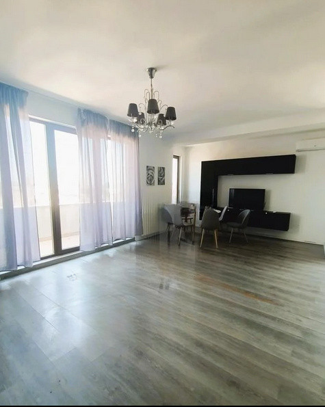Delfinariu, spatiu birouri, 3 camere, 95 mp.