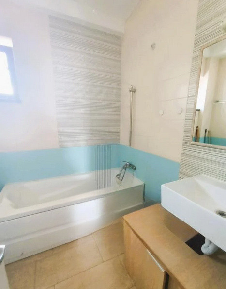 Delfinariu, spatiu birouri, 3 camere, 95 mp.