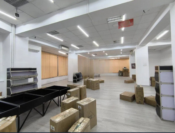 Ultracentral, spatiu comercial cu destinatie specifica, 350 mp.