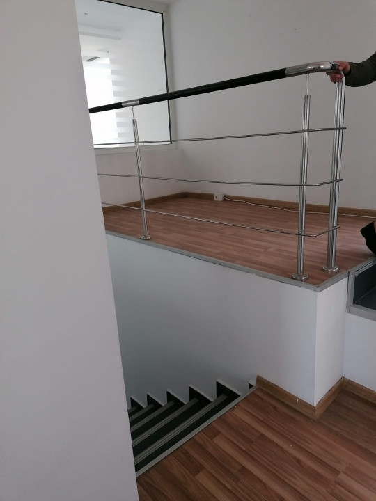 Peninsula - Piata Ovidiu, spatiu ideal birouri, 80 mp.