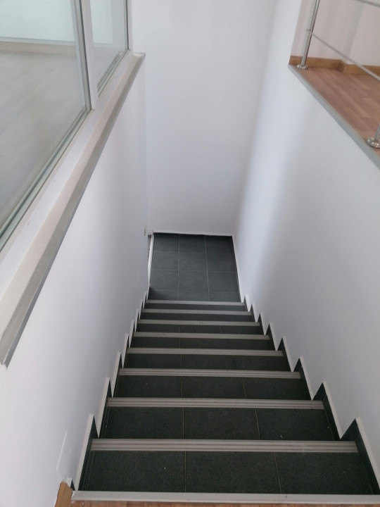 Peninsula - Piata Ovidiu, spatiu ideal birouri, 80 mp.