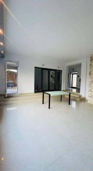 Primo - Compozitori, imobil IDEAL BIROURI, 300 mp.