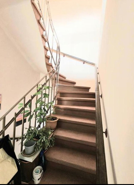 Ultracentral, imobil ideal BIROURI, curte proprie 100 mp.