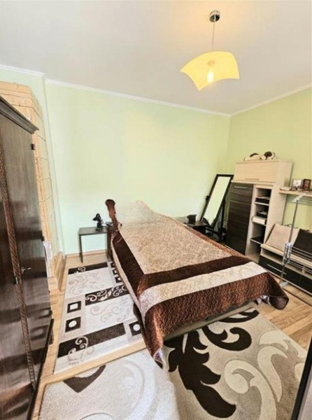Ultracentral, imobil ideal BIROURI, curte proprie 100 mp.