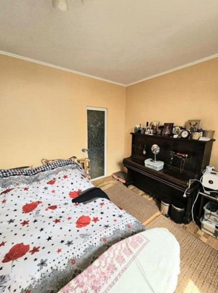Ultracentral, imobil ideal BIROURI, curte proprie 100 mp.