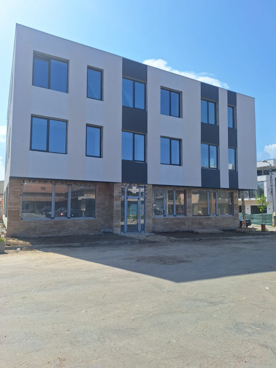Faleza Nord, SPATIU COMERCIAL -  D+P+2 