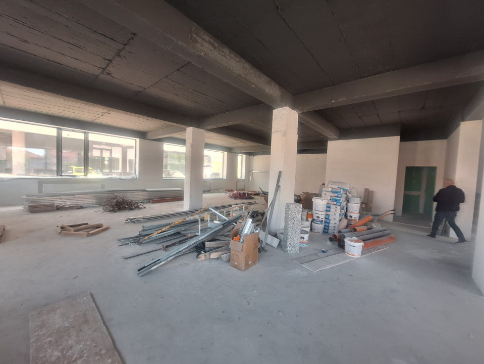Faleza Nord, SPATIU COMERCIAL -  D+P+2 