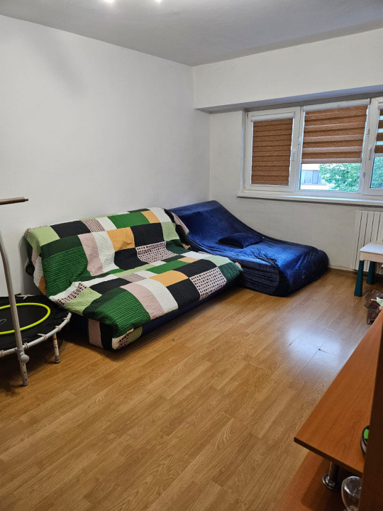 Casa de Cultura, apartament 3 camere decomandate
