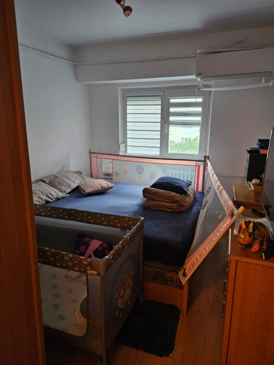 Casa de Cultura, apartament 3 camere decomandate