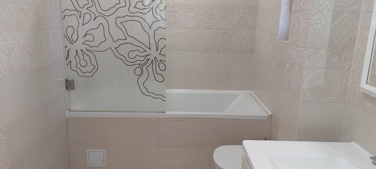 Centru, apartament 3 camere, 102 mp, loc de parcare propriu