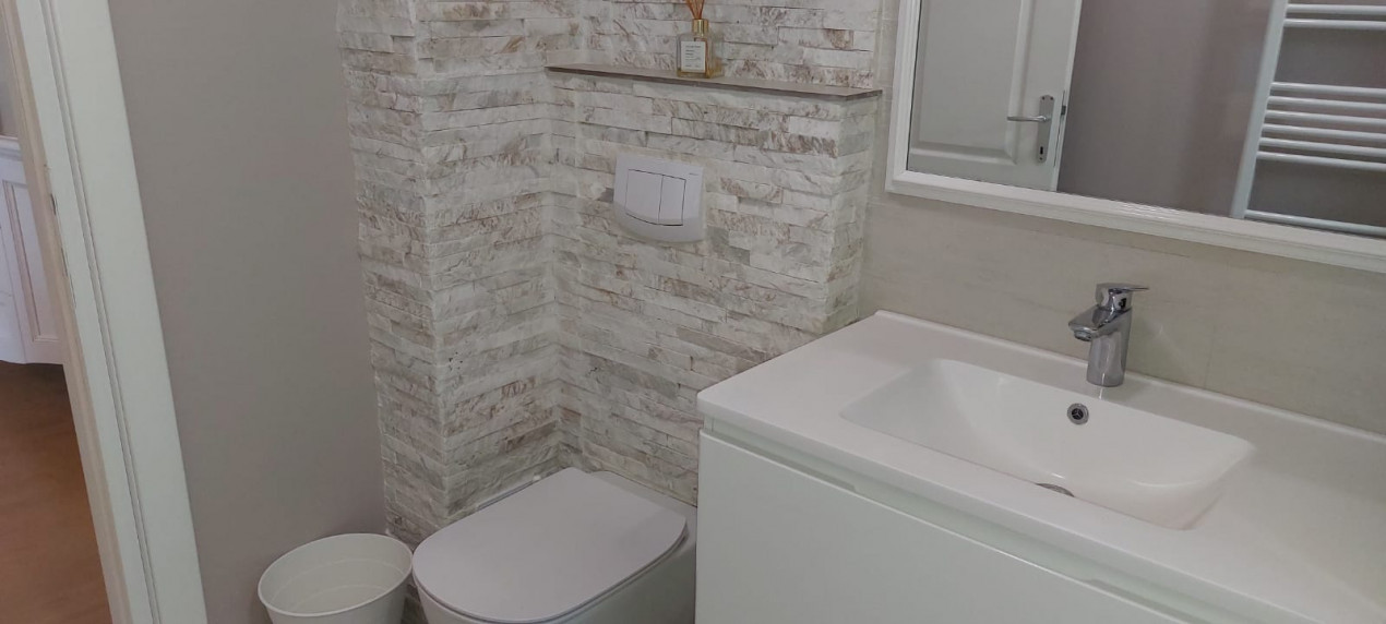 Centru, apartament 3 camere, 102 mp, loc de parcare propriu