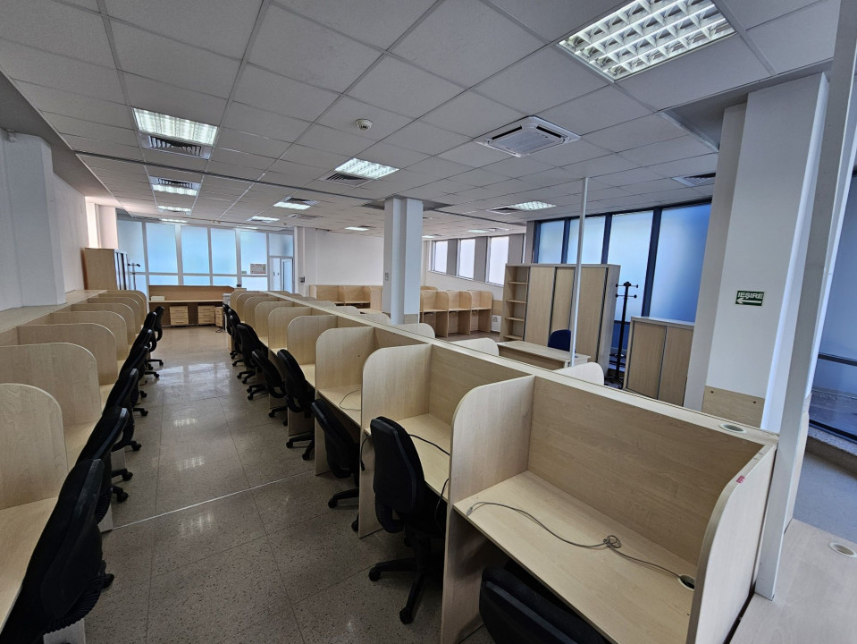 Ultracentral, SPATIU EXCLUSIV BIROURI, etaj 1,  163 mp.