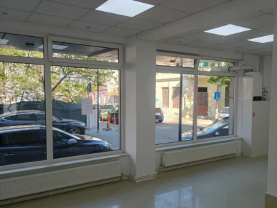 Ultracentral, SPATIU COMERCIAL, 80 mp., 2 cai de acces