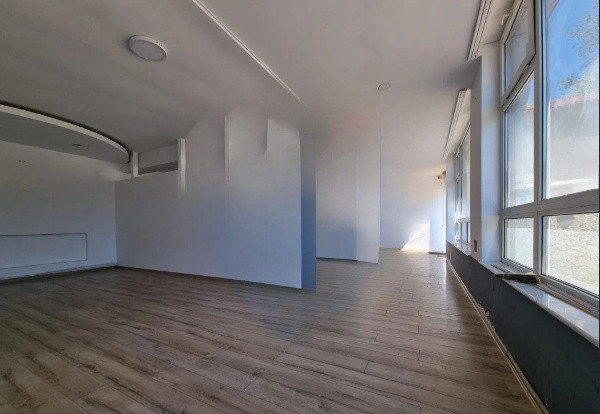 Tomis Nord, spatiu comercial 120 mp., POSIBILITATI PARCARE