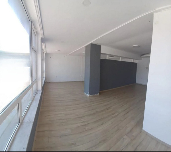 Tomis Nord, spatiu comercial 120 mp., POSIBILITATI PARCARE
