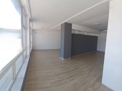 Tomis Nord, spatiu comercial 120 mp., POSIBILITATI PARCARE