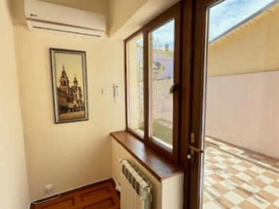 Ultracentral ( Tomis Mall ), spatiu IDEAL BIROURI, recent amenajat