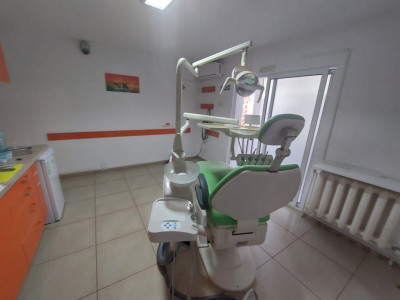Inel II -Dezrobirii, spatiu comercial 30 mp., acces stradal