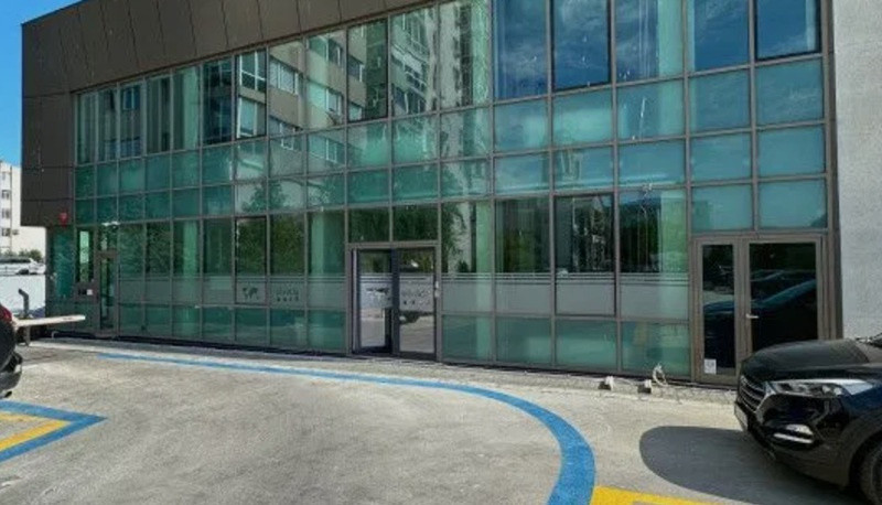 Faleza Nord , spatiu COMERCIAL/BIROURI, 240 mp., 3 locuri de parcare