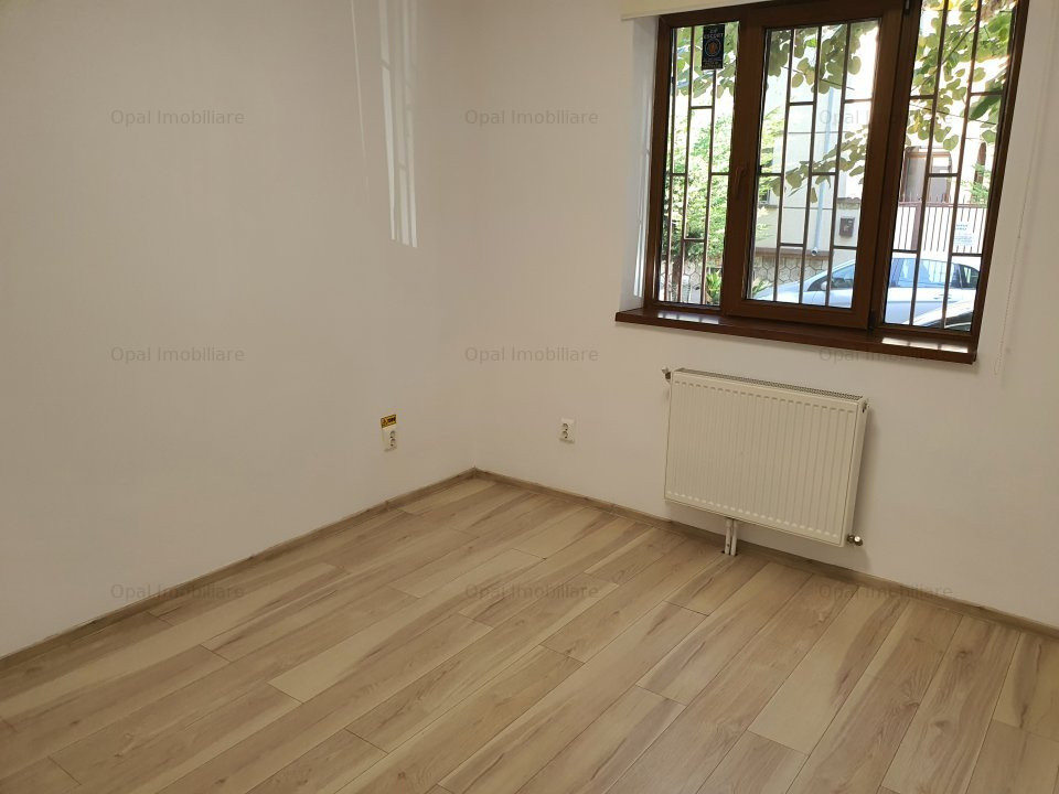 Ultracentral, spatiu BIROURI, parter, 94 mp., curte