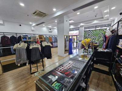 Ultracentral - Bd. Tomis, Spatiu comercial, 203 mp. , amenajat