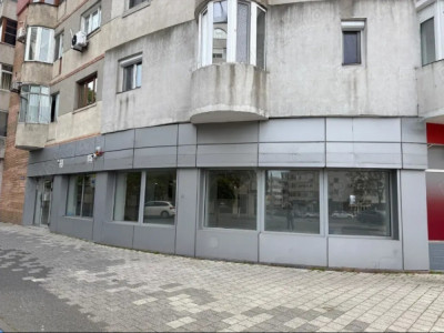 Bd. Tomis, maxima vizibilitate, spatiu 96 mp.